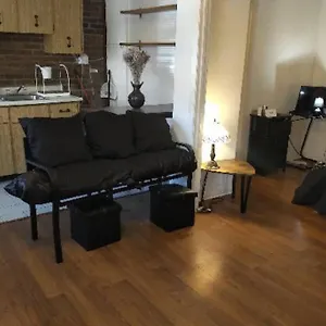 https://awesome-1-bedroom-coachhouse.hotelstorontoontario.org
